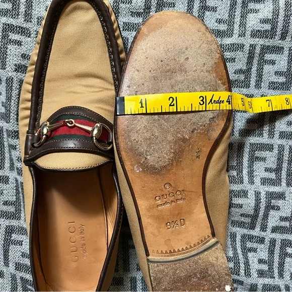 GUCCI Horsebit Accent Tan and Brown Loafers - Sz 9 - Picture 12 of 14